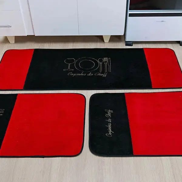 Kit de Tapetes para Cozinha 3 Peças com Detalhe Talheres Bordado Base Antiderrapante e Pelúcia - 2
