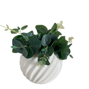 Vaso Branco de Cerâmica Trabalhado Decorativo