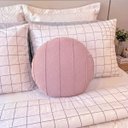 Ver imagem 1 de Capa Almofada Redonda Bouclé Drapeada 40cm Decorativa, Zíper Invisível Diversas Cores Cor:Rose