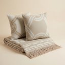 Ver imagem 3 de Kit Manta e Almofadas Decorativas para Sofá Argélia Verde Relva - Nexta Casa
