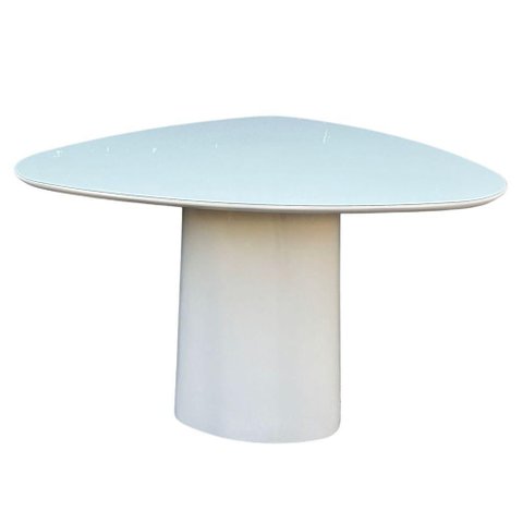 Mesa de Jantar Cone Orgânica Redonda 140x144 Cm Laqueado Off White