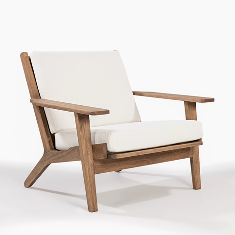 Poltrona em Madeira Maciça Lotus 