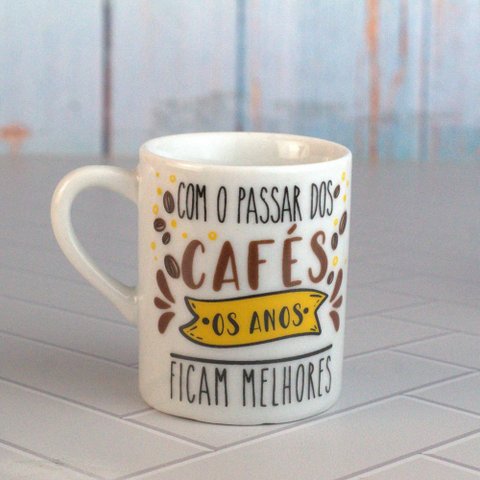 Caneca Porcelana com Coador de Pano 120ml Passar Dos Cafés