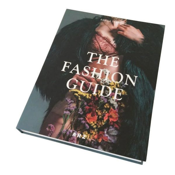 Livro Caixa Decorativo Book Box The Fashion Guide - 4