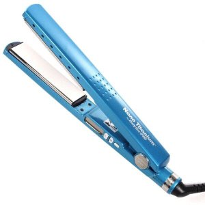 Prancha Babyliss Pro Nano Titanium 1 1/4 32 mm AZUL 220V