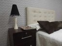 Ver imagem 2 de Cabeceira para Cama Box Queen Suede Bege Almofadada 160 X 110 Durasi 15 Rbl