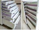 Ver imagem 2 de Mesa Auxiliar para Clinicas - Mesa Branca C/ Puxador Prata