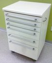 Ver imagem 1 de Mesa Auxiliar para Clinicas - Mesa Branca C/ Puxador Prata