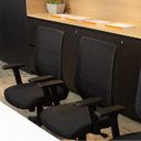Ver imagem 3 de Cadeira Office Giratória Genebra Diretor PP Preta Braços Reguláveis NR17 - Fratini