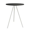 Ver imagem 1 de Mesa Lateral Gabriela Branca Tampo De Madeira Preto