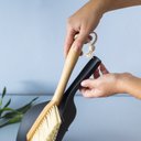 Ver imagem 3 de Escova de bambu e pá para limpeza - Oikos