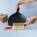 Ver imagem 7 de Escova de bambu e pá para limpeza - Oikos