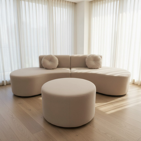 Sofá Modular Orgânico Monterrey 260cm + Puff Veludo Bege