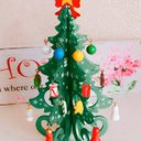 Ver imagem 6 de Mini Árvore de Natal de Madeira Verde 20cm com 23 Enfeites e Laço