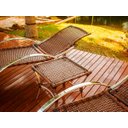 Ver imagem 5 de 2 Espreguiçadeiras Caiobá e Mesa em Alumínio - Piscina, Jardim - Azul Dark