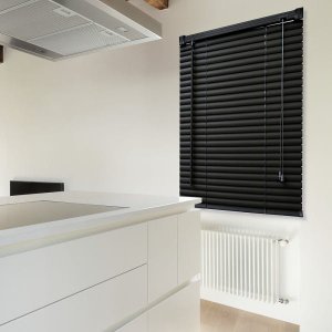 Persiana Horizontal de Pvc- 0,80x1,30m Off Evolux Cor:preto