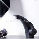 Ver imagem 2 de Torneira para banheiro Misturador Monocomando Preta baixa Meriti Pingoo.casa