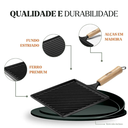 Ver imagem 2 de Bifeteira Estriada Quadrada 22x22cm Cabo Madeira Panela Mineira