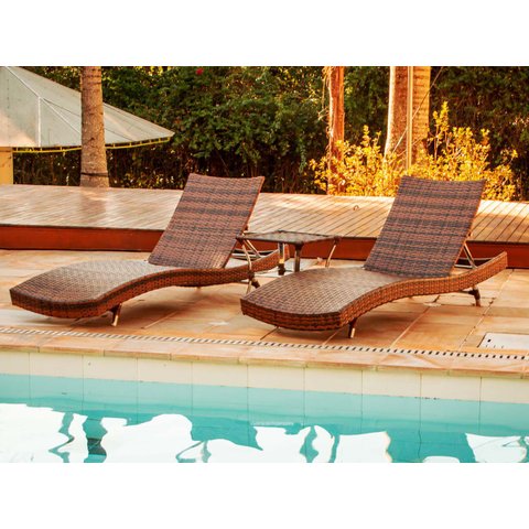 2 Espreguiçadeiras Bona e Mesa Garden em Alumínio - Piscina, Jardim - Tabaco