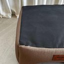 Ver imagem 2 de Cama para Cachorro Toca Quadrada em Corino + Poliéster Marrom Claro Lv Grande (g) 50 X 50 X 50 Cm