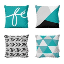 Capas de Almofadas Azul Turquesa e Cinza Geométricas e Decorativas Fé 40x40 - Novadecora - 1 Capas de Almofadas Azul Turquesa e Cinza Geométricas e Decorativas Fé 40x40 - Novadecora - 1