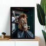 Quadro Decorativo Leão na Barbearia 33x24cm - com Vidro:moldura Preta - 1