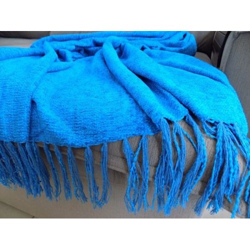 Manta para Sofá Azul Turquesa em Chenille | MadeiraMadeira