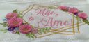 Ver imagem 2 de Toalha Bordada de Mão Lavabo com Flores em Relevo Mãe Te Amo. Cor: Branco. Marca: Dohler Artesanalle