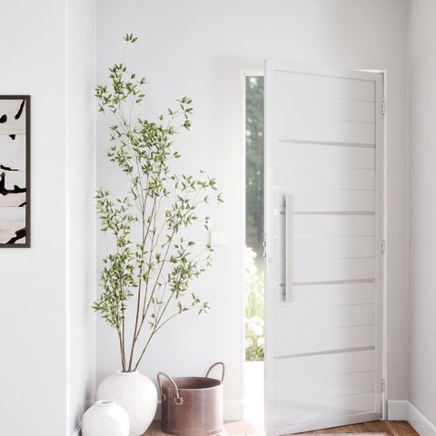 Porta de Alumínio de Giro Lambri com Friso Puxador 60cm 215x89cm Abertura Esquerda Riobras Aluminio Branco