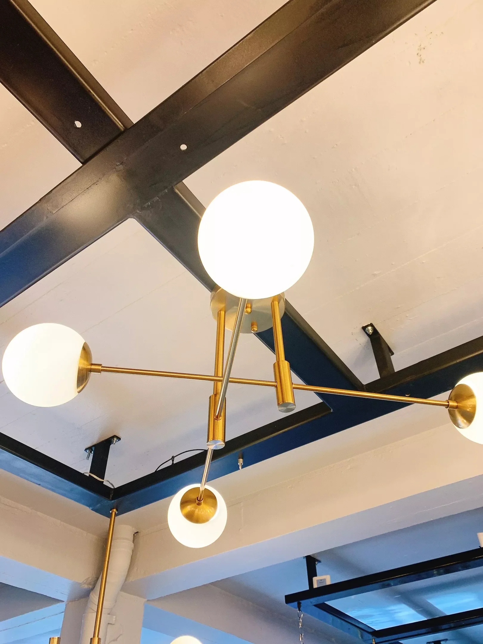 Ver imagem 3 de Plafon Lecce Metal Ouro com Vidro Tupiara