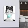 Quadro Audrey Hepburn Chiclete Azul Para Quarto Corredor - 3