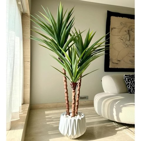 Planta Yucca Artificial Realista para Decoração com 1.80cm, Planta Decorativa para Todos Ambientes.