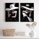 Ver imagem 2 de Kit 2 Quadros Decorativos Fashion Damas em Preto e Branco 24x18cm:madeira Branca