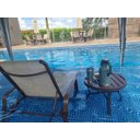 Ver imagem 2 de Espreguiçadeira de Piscina Alumínio Marrom e Tela Sling Bege