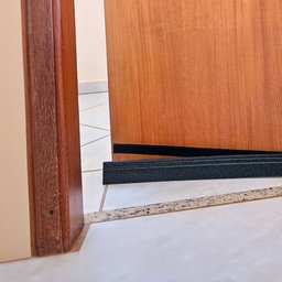 Kit com 3 Unidades Protetor contra Insetos Veda Porta Rodinho Adesivo 80 Cm - 6
