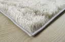 Ver imagem 2 de Tapete Esplendor Antiderrapante 100% Poliéster 100x140cm Jolitex - Esplendor Cinza