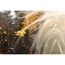 Ver imagem 3 de Almofada Pelo Longo Branco Com Paetê Dourado E Prata Moda