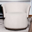 Ver imagem 2 de Poltrona Orgânica Design Beatriz Tecido Bouclé Bege em Calacata Marrom - Estopar Poltrona Beatriz Bo