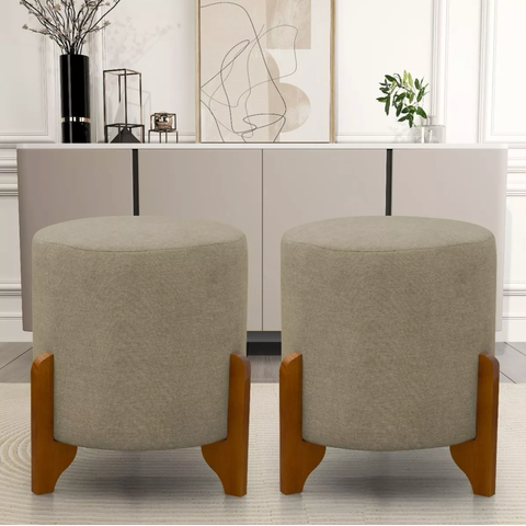 Kit 2 Puff Redondo Linho com Pés em Madeira Maciça Decorativo Sala Quarto