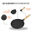 Ver imagem 2 de Bifeteira Estriada 22cm Cabo Madeira Ferro Fundido Panela Mineira