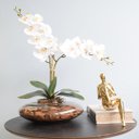 Ver imagem 3 de Arranjo com Duas Orquídeas Artificiais Branca no Vaso de Vidro Transparente