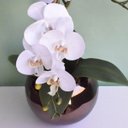 Ver imagem 3 de Arranjo de Flores Artificiais |Arranjo de Orquídeas Silicone Brancas no Vaso Vidro Bronze
