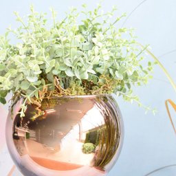 Arranjo de Folhagem Artificial No Vaso Bronze Pequeno|Linha Permanente Formosinha - 2 Arranjo de Folhagem Artificial No Vaso Bronze Pequeno|Linha Permanente Formosinha - 2
