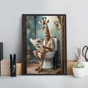 Ver imagem 2 de Quadro Banheiro Girafa Lendo Jornal no Vaso 33x24cm - com Vidro:madeira Preta