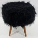 Ver imagem 1 de Puff Pelúcia Preto Pé Palito