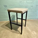 Ver imagem 6 de Banquinho Estilo Industrial Modelo Luxo com Assento Estofado Preto