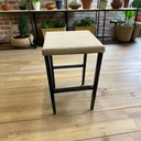 Ver imagem 3 de Banquinho Estilo Industrial Modelo Luxo com Assento Estofado Preto