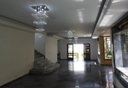 Ver imagem 1 de LUSTRE DE CRISTAL PARA SALA COM 90 CM DE ALTURA BASE DE INOX POLIDO 45X45CM