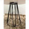 Mesa de Jantar Rubi Branca com Base de Metal Preta - 7