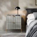 Ver imagem 3 de Mesa de Cabeceira Canto Lateral de Cama Quarto Moriah 45cm Off White com Pes Dourado